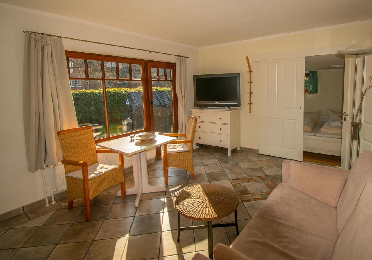 Inselhotel Kapitaen Tadsen / Amrum Небель Екстер'єр фото
