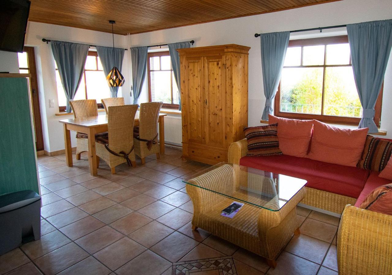 Inselhotel Kapitaen Tadsen / Amrum Небель Екстер'єр фото